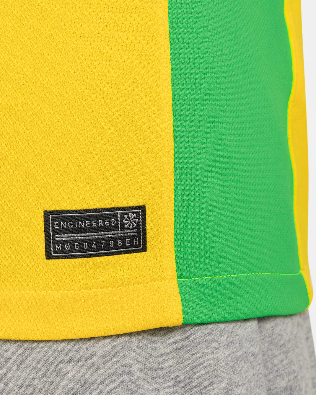 Brazil 2025 Stadium Home (Women’s Team) Men’s Nike Dri-FIT Soccer Replica Jersey