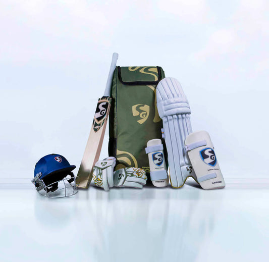 SG SAVAGE CRICKET SET