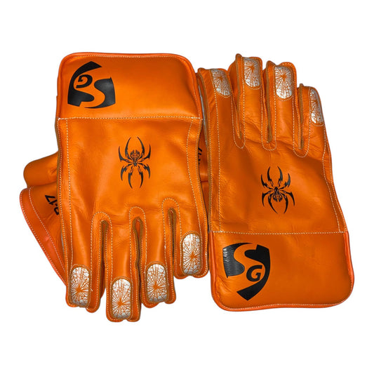 SG Wicket Keeping Gloves - RP 17