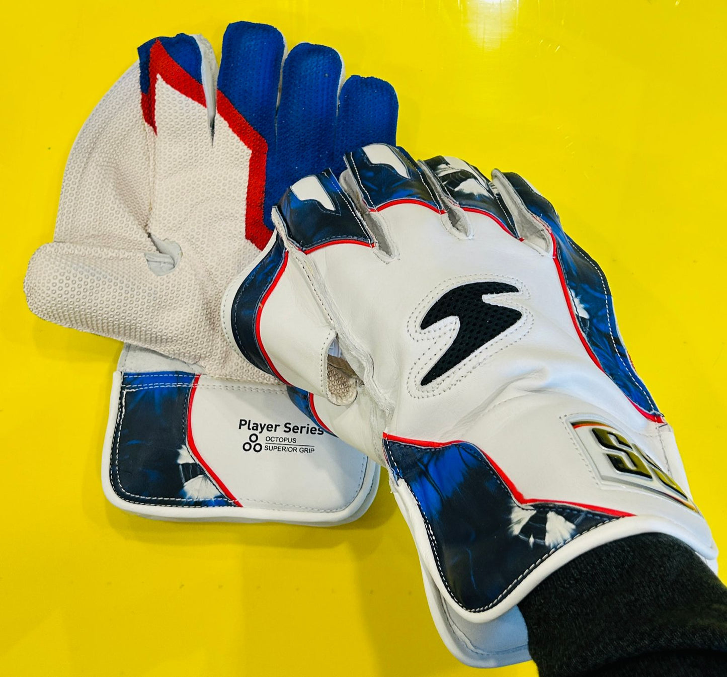 SS Player Series Cricket Keeping Gloves