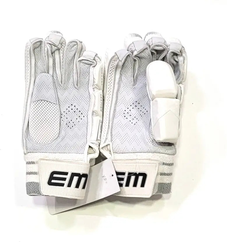 EM Ultimate Pro Batting Gloves (Youth RH)