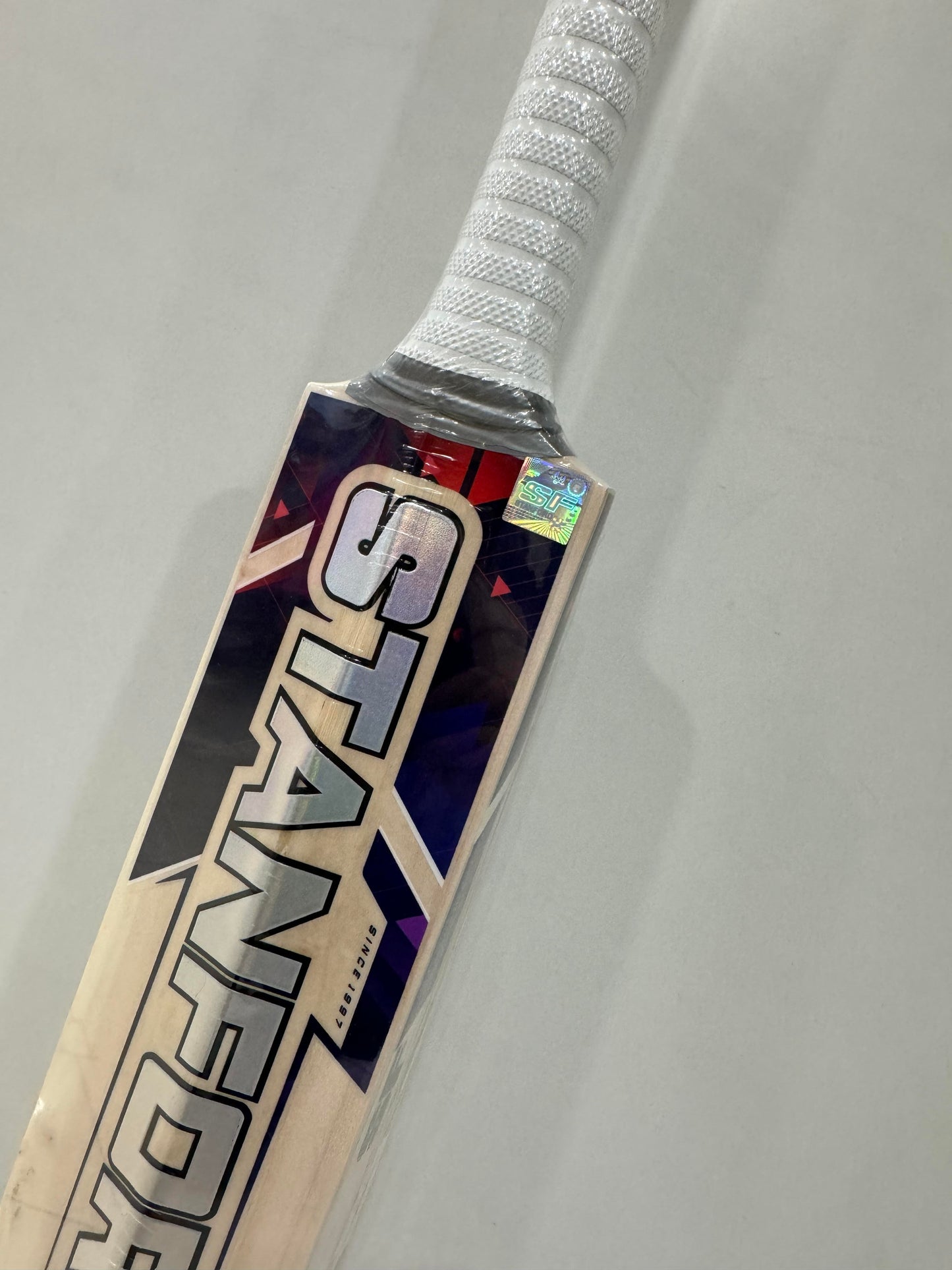 SF CROWN CRICKET BAT